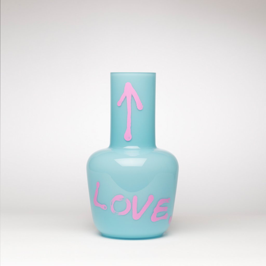 qubus jakub berdych karpelis unnamed vase pink love turquoise 1