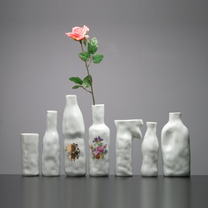 Maxim Velcovsky フラワーベース Maxim Velcovsky フラワーベース