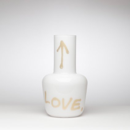 qubus jakub berdych karpelis unnamed vase golden love white 1