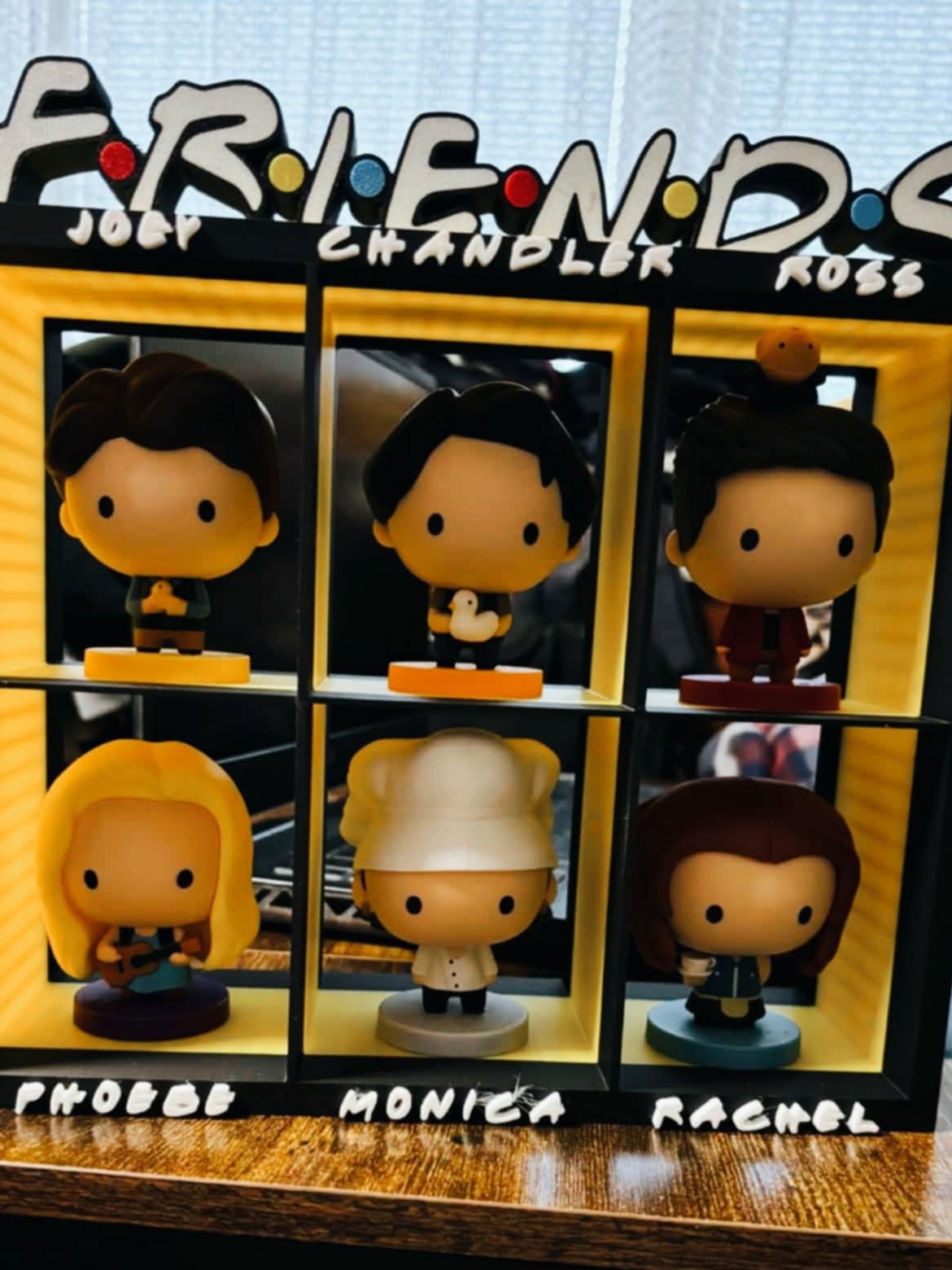 Friends vitrínka