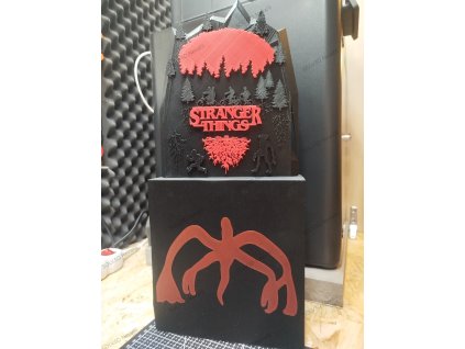 Vitrínka na figurky s vrchní částí