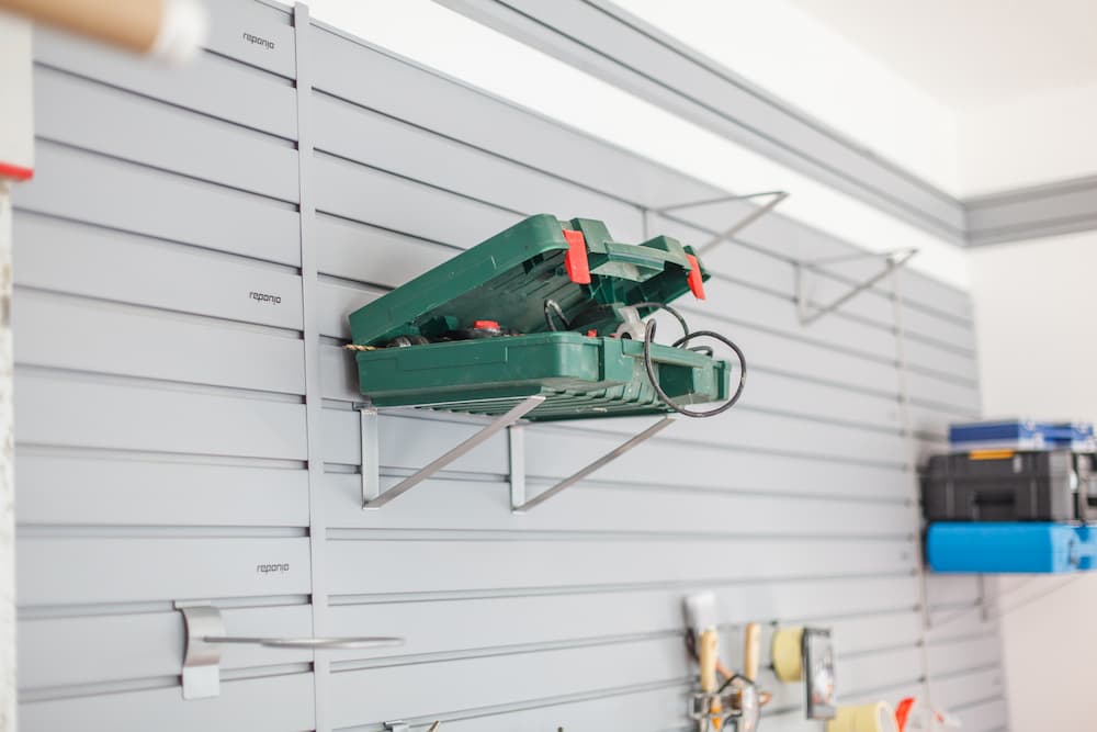 Problém s prostorem v malé domácí nebo profi dílně? Pusťte k tomu Reponio