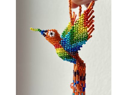 Kolibřík z korálků