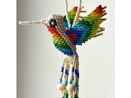 Kolibřík z korálků