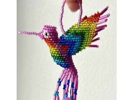 Kolibřík z korálků