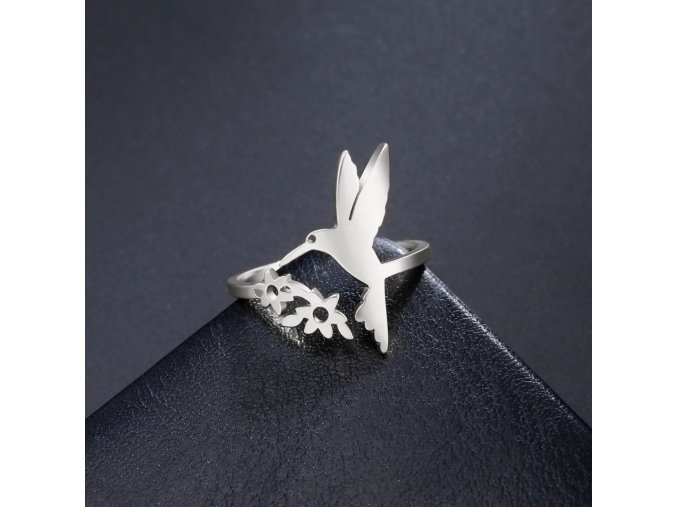 Prsten kolibřík ve stříbrné barvě  nerezová ocel, nastavitelná velikost