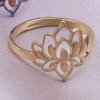 Prsten lotos ve zlaté barvě  nerezová ocel, nastavitelná velikost