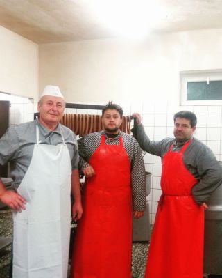 📸 Tenhle formát teď vídáme všude… tak jsme si řekli, že se taky přidáme! 😁 🔥 Rok 2016 🔥 Nechce se nám věřit, že je to už...