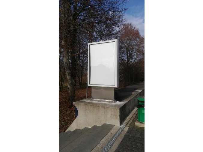Citylight podsvietená reklamná vitrína