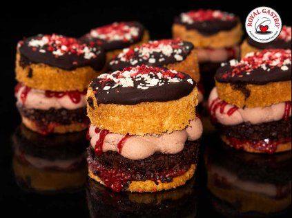 Sweet Burger Chocolate Raspberry