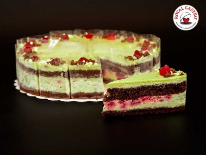 Pistáciovo malinová torta z bezlepkovej múky 1