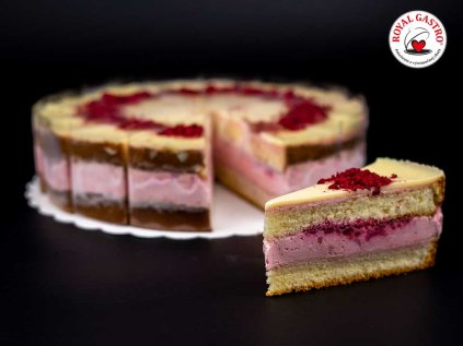 Jahodová torta s malinami 1