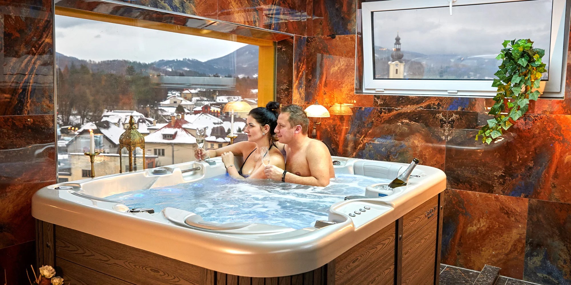7. nebe: privátní wellness pro dva s vířivkou a výhledem