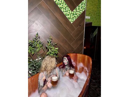 0ef7a2db 55e0 41c5 9235 4133c4244410