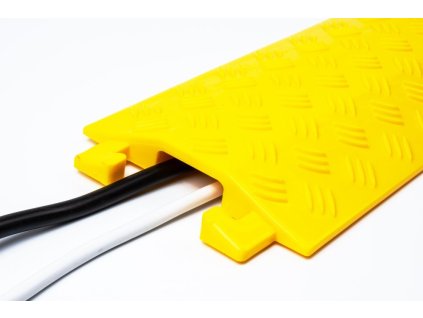 Kabelový přejezd Signus TB200 (Verze nosnost 200 kg, rozměr: 100 x 14 x 2 cm - Kód: 14491)