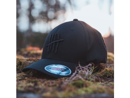 CAP (FLEXFIT) SAVES HELP - Alternative logo - BLK/BLK - SHK005