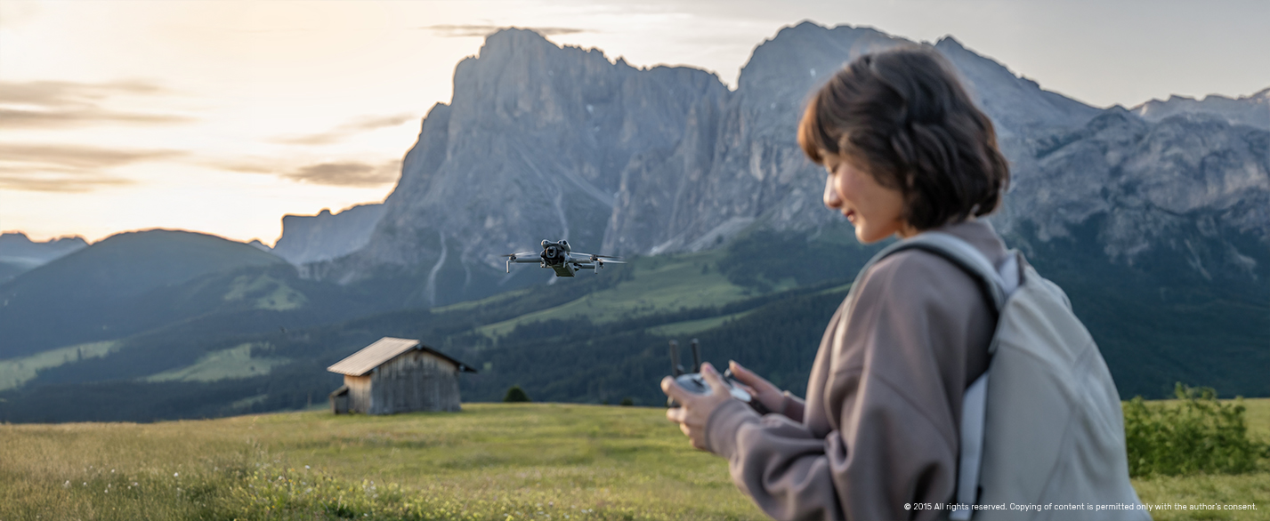 DJI_Mini_5_Pro_smartwear_14