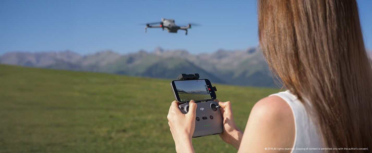 DJI_Mini_5_Pro_smartwear_22