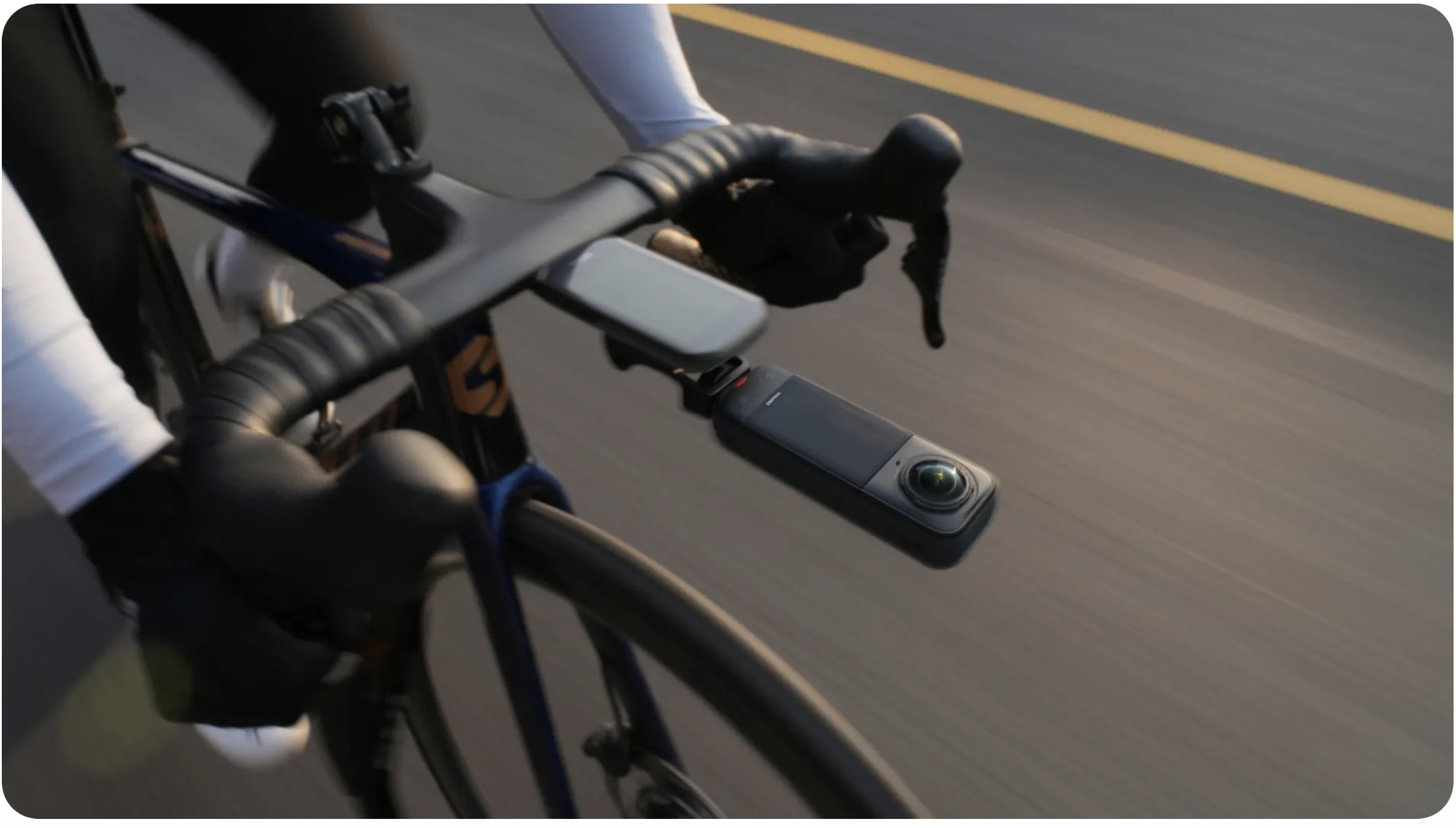 Insta360 X5 Cooling Screen Protector 1