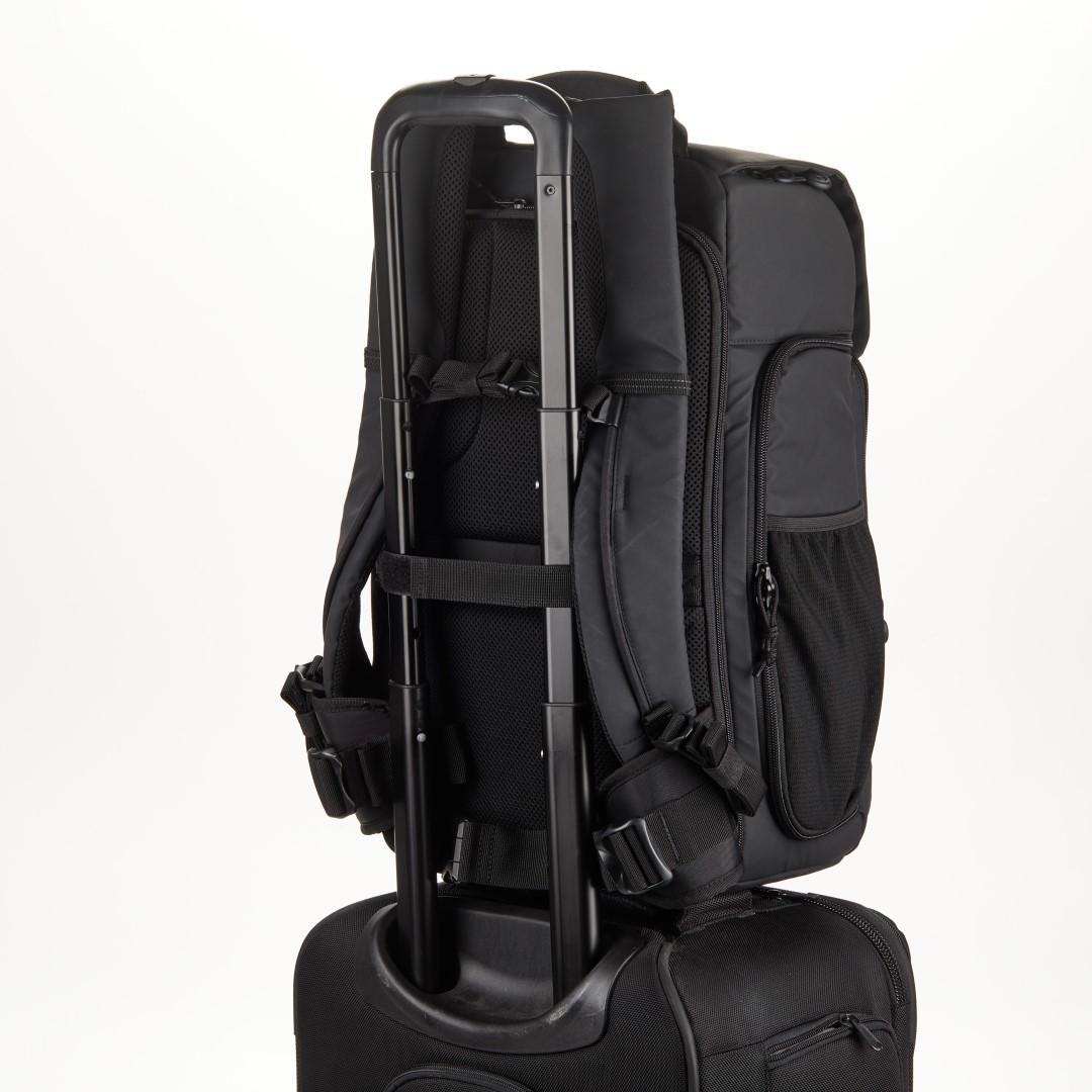 Tenba Axis v2 LT 20L Black 637-768