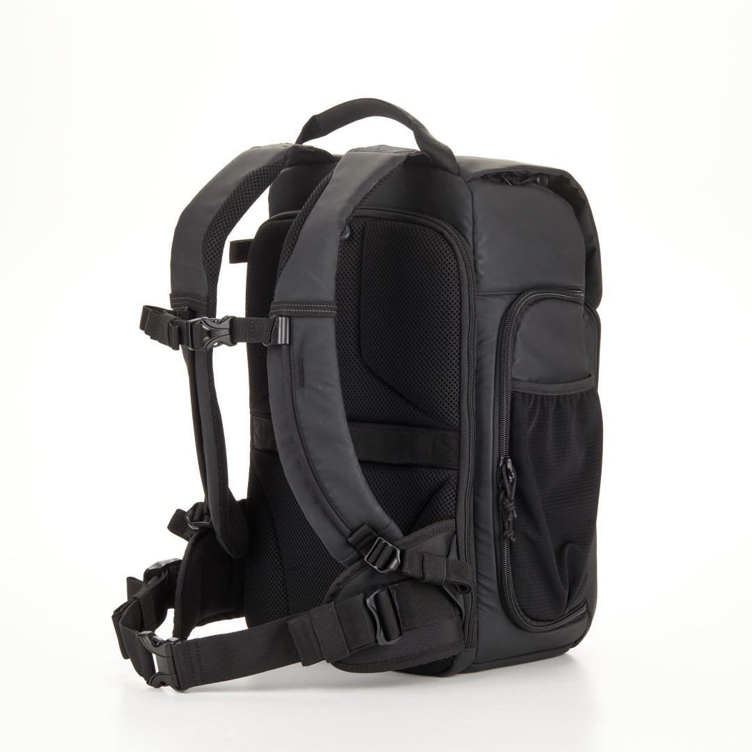 Tenba Axis v2 LT 18L Black 637-766