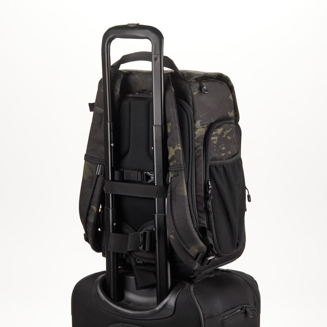 Tenba Axis v2 LT 18L MultiCam Black 637-767