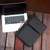 tomtoc Messenger – 16'' MacBook Pro 2019/15,3'' MacBook Air, tmavomodrá
