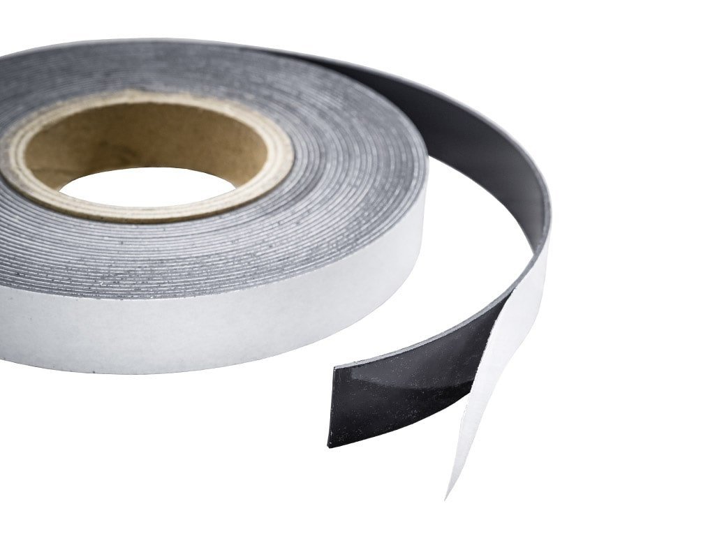 Self-adhesive magnetic tape (25x1.5 mm) ferrite - SOLLAU s.r.o.