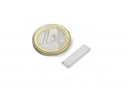 Neodymový magnet hranol 20x6x2 mm - balení 10 ks