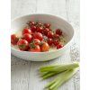 Sophie Conran pecici misa bez okraje white ceramic round roasting dish with oiled toms web optimised