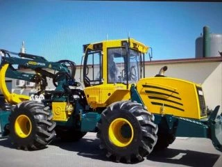 Pojďme si udělat anketku:) jaké stroje máte ? ♥️ HSM 👍 John Deere 😘 Ponsse 😄 Rottne 😮 Vimek 😢ostatní ( Smajlíci u strojů...