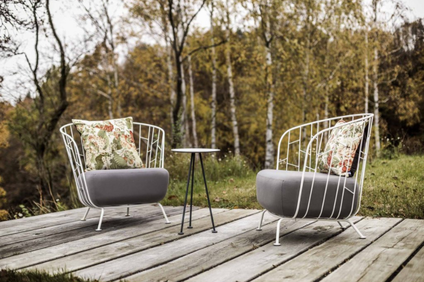 Pripravte svoj záhradný nábytok na nadchádzajúcu jarnú sezónu. Poradíme vám, ako na to