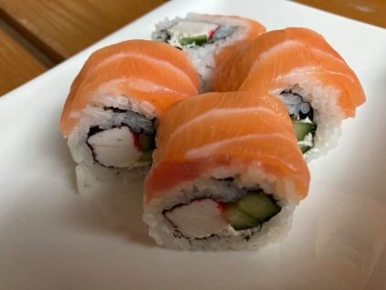 uramaki losos krab syr