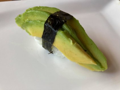 nigiri sushi avokado