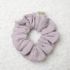 Mušelínová gumička světle fialková - CREPE