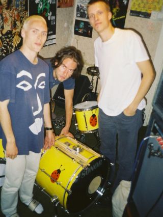 Zase tu máme jaro. Vždycky si v té době vzpomeneme na náš největší “sezónní hit” z roku 1997😃. Bohužel tohle je jaro, kdy...