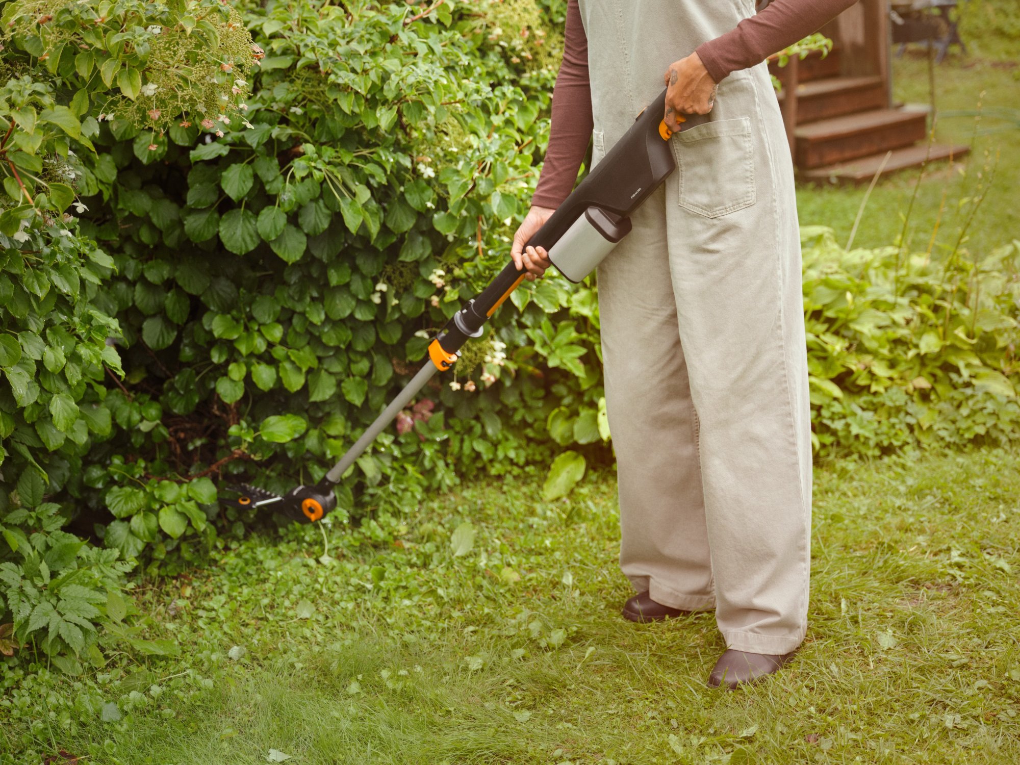 Fiskars Power Tools – nové aku zahradní nářadí Fiskars