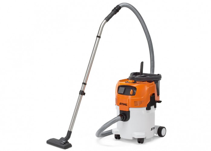 STIHL SE 122 E - Priemyselný vysávač