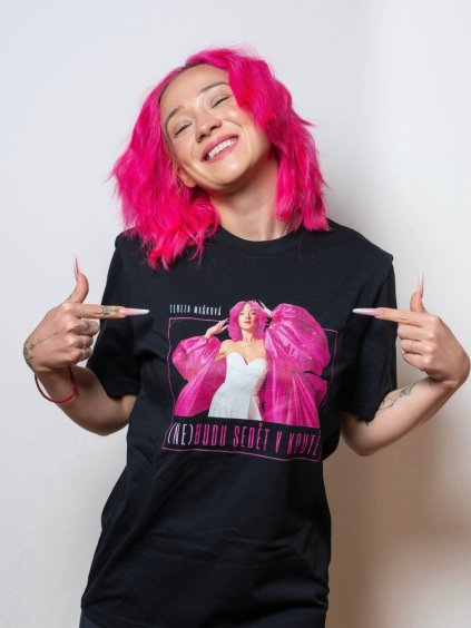 ČERNÉ TRIČKO S MOTIVEM