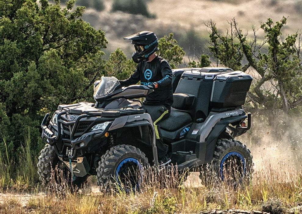 Konstrukční rozdíly, použití a jízdní vlastnosti u čtyřkolek