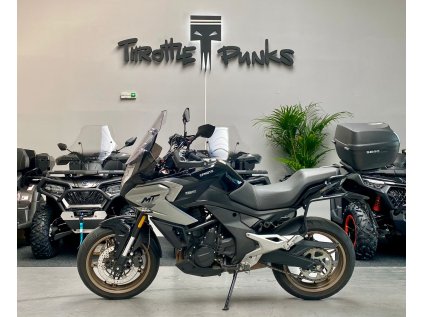 700 mt bazar throttle punks