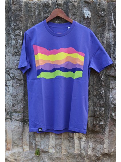Fialové unisex tričko TADY TO MÁŠ s duhovým potiskem