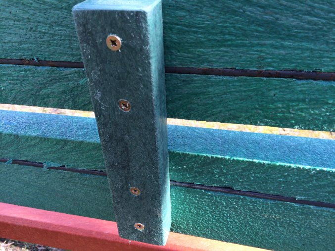 02 lc. Plastic strip for dilating boards