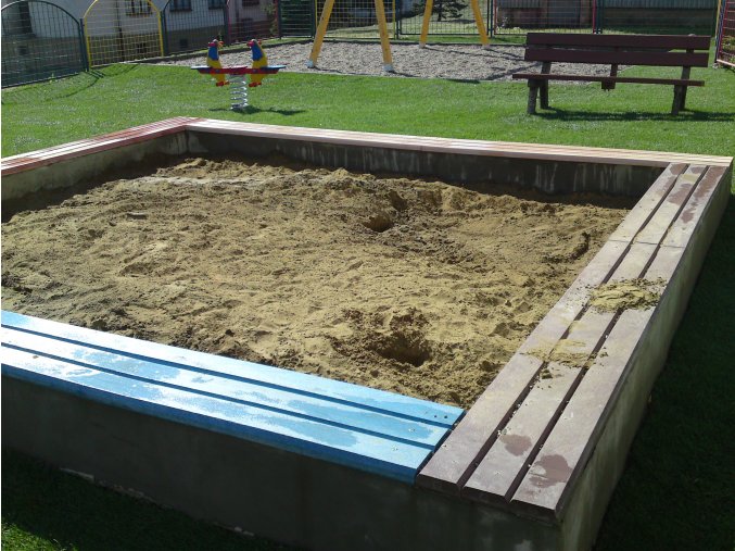 07 da. Sandpit frame 3 boards