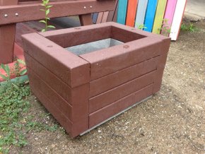 03 ba.  Flower pot rectangular, massive, prismatic