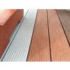 11 a.  Rutschfestes Terrassenbrett