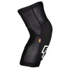 Kolenní chrániče Race Face Covert stealth M černá