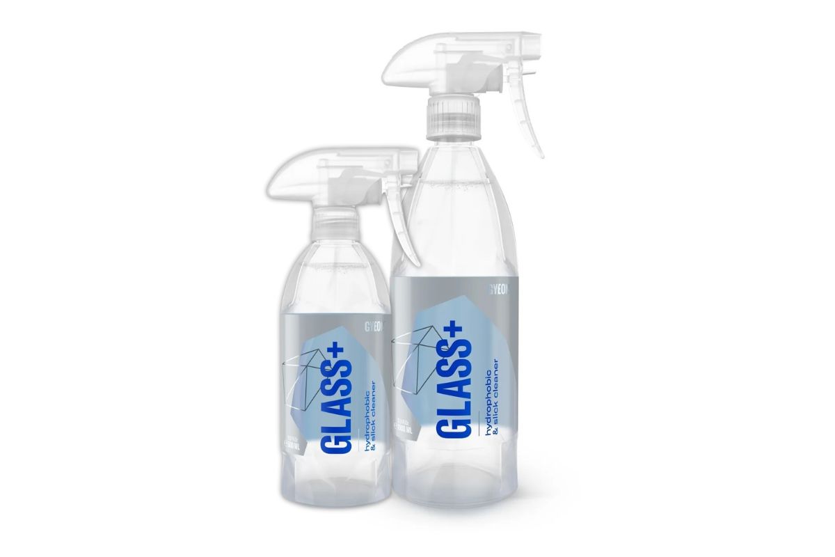 Gyeon Q2M Glass+ - čistič oken s tekutými stěrači Objem: 1000 ml