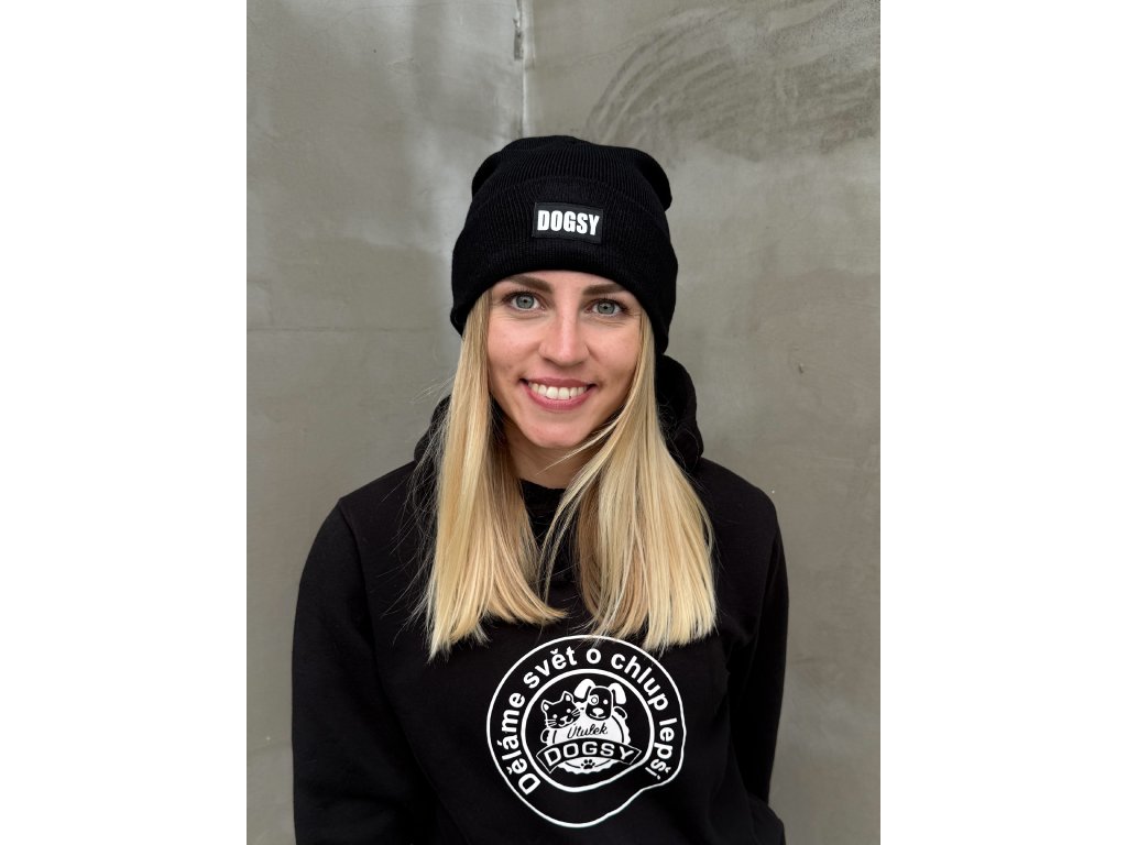 Čepice s nápisem - černá