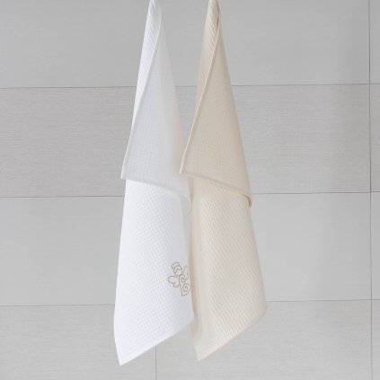 utěrky Rumba 040 0100 s výšivkou 907 01 Andílek + Rumba 001 RRRR 1973